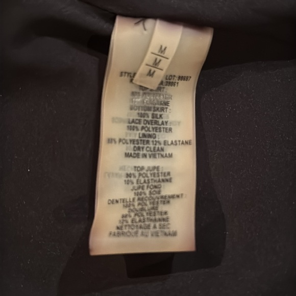 Elie Tahari Skirt Black Lace Ruffled Hem Artsy Flare Dressy Designer Flared. M - Picture 9 of 10